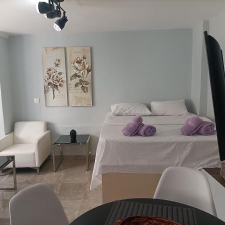 Cozy Studio Apartment Atena Exterior foto