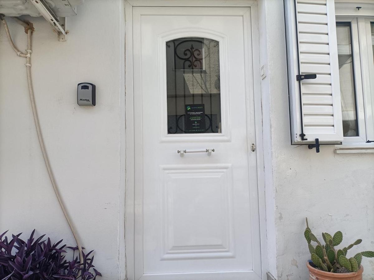 Cozy Studio Apartment Atena Exterior foto